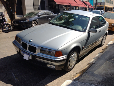 BMW Serie 3 1.9 3p