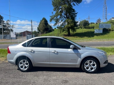 FOCUS 2.0 TITANIUM SEDAN 16V FLEX 4P AUTOMATICO 2011