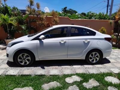 Hyundai HB20S 1.6 Comfort Plus blueMedia (Aut) 2017