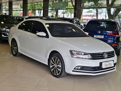 Volkswagen Jetta 2.0 TSI Highline DSG 2016