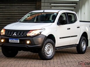 MITSUBISHI L200 TRITON