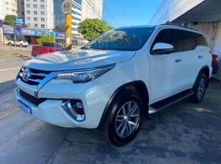 TOYOTA HILUX SW4