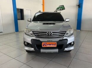 TOYOTA HILUX SW4