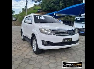 TOYOTA HILUX SW4