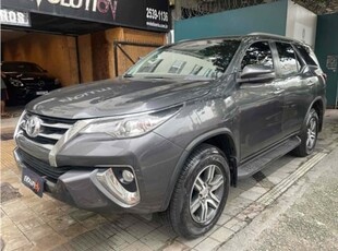 TOYOTA HILUX SW4