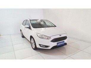 Ford Focus Sedan Focus Fastback SE 2.0 PowerShift 2017