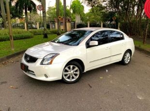 Nissan Sentra 2.0 S 16V Flex 4p Automático