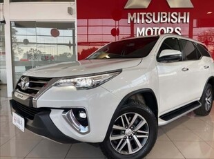 TOYOTA HILUX SW4