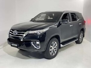 TOYOTA HILUX SW4