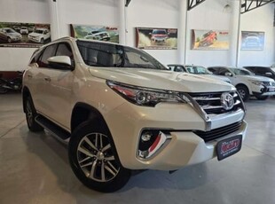 TOYOTA HILUX SW4