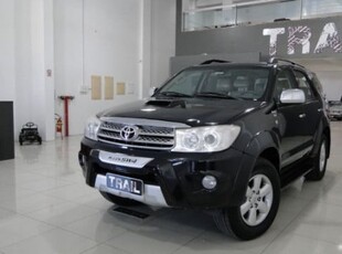 TOYOTA HILUX SW4