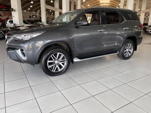 TOYOTA HILUX SW4