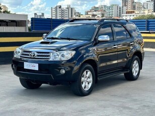 Toyota SW4 SRV 4x4 3.0 Turbo (aut) 2010