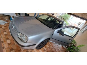 Volkswagen Golf 2.0 MI (Aut) 2002