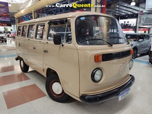 VOLKSWAGEN KOMBI 1.6 MI FURGÃO 8V em São Paulo e Guarulhos