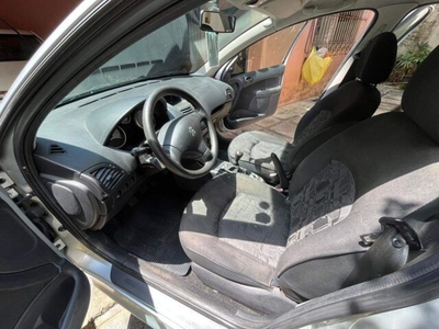 Peugeot 207 Hatch XR S 1.4 8V (flex) 2p 2010