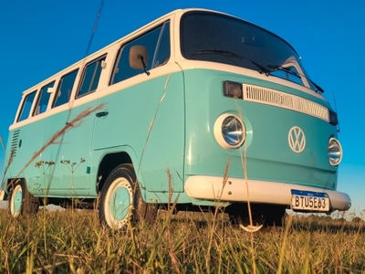 VOLKSWAGEN KOMBI