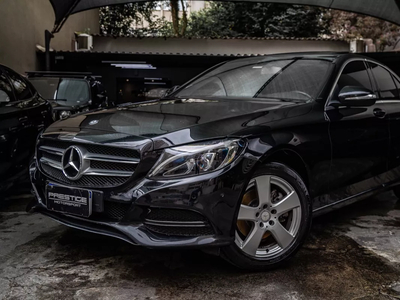 Mercedes-Benz Classe C 2.0 Avantgarde Turbo 4p