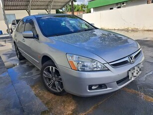 Honda Accord 2007 impecável