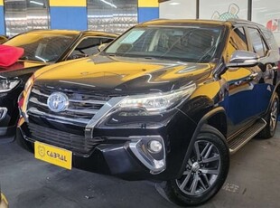 TOYOTA HILUX SW4