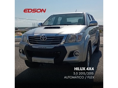 Toyota Hilux Cabine Dupla Hilux 3.0 TDI 4x4 CD SRV (Aut) 2015