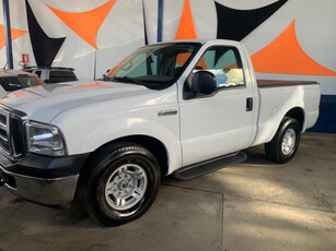 Ford F-250 3.9 Xlt 4x2 2p