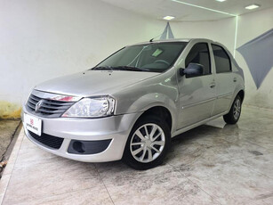 Renault Logan 1.0 2012