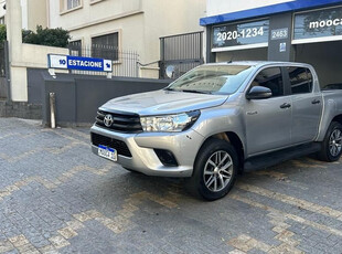 Toyota Hilux 2.8 Std 4x4 Cd 16v