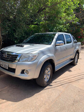 Toyota Hilux 3.0 Srv Cab. Dupla 4x4 Aut. 4p 171 hp