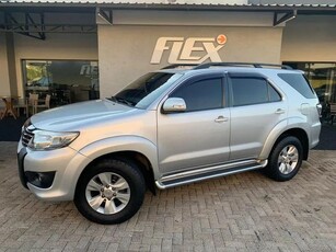 TOYOTA HILUX SW4 4X2SR 2013