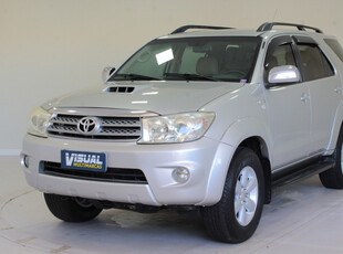 Toyota Hilux SW4MLB1744 3.0 SRV 4X4 7 LUGARES 16V TURBO INTERCOOLER DIESEL 4P AUTOMÁTICO