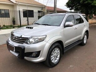 Toyota SW4 SRV 3.0 TDI 4X4 (5 Lugares) 2013