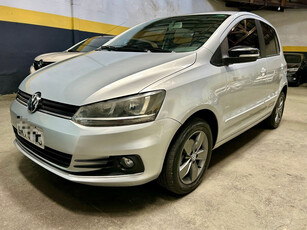 Volkswagen Fox 1.6 Connect Total Flex I-motion 5p