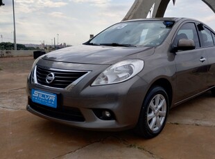 Nissan Versa 1.6 16V SL