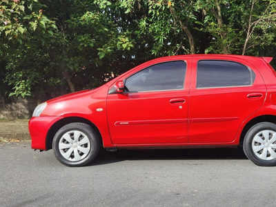 Toyota Etios 1.3 16v X 5p