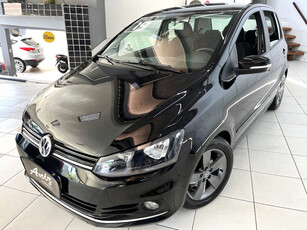 Volkswagen Fox 1.6 Connect Total Flex I-motion 5p