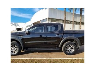 Mitsubishi L200 Outdoor L200 Triton Outdoor 2.4 D HPE-S 4WD (Aut) 2021