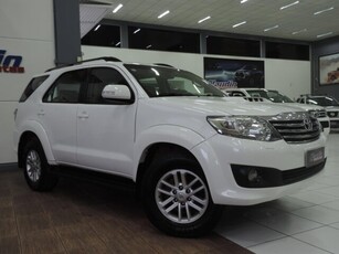 Toyota SW4 SRV 3.0 TDI 4X4 (5 Lugares) 2013