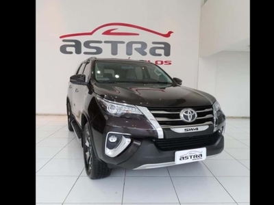 TOYOTA HILUX SW4