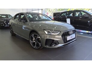 Audi A4 2.0 MHEV S line S Tronic 2024