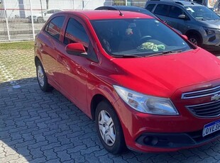 ? Chevrolet Onix LT 2014 - Vermelho