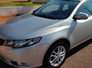 Kia Cerato 1.6 Ex 4p