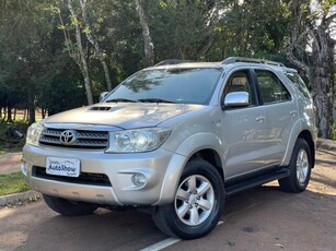 Toyota Hilux Cabine Dupla Hilux SRV 4X4 3.0 (cab dupla) (aut) 2011