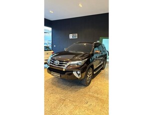 Toyota SW4 2.8 TDI SRX 7L 4x4 (Aut) 2017