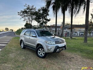 Toyota SW4 SRV 4x4 3.0 Turbo (aut) 2009