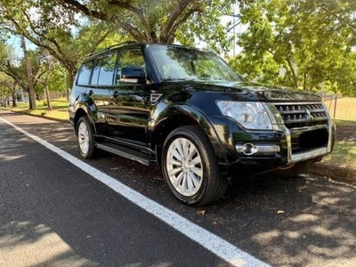 MITSUBISHI PAJERO FULL 3.2 HPE 4X4 16V TURBO INTERCOOLER DIESEL 4P AUTOMÁTICO