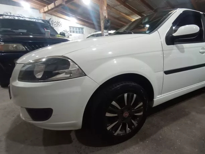 Fiat Siena 1.0 El Flex 4p