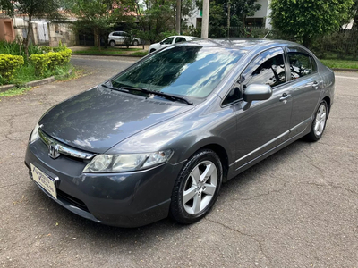 Honda Civic 1.8 Lxs Aut. 4p