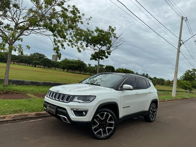 Jeep Compass 2.0 Limited 4x4 Aut. 5p