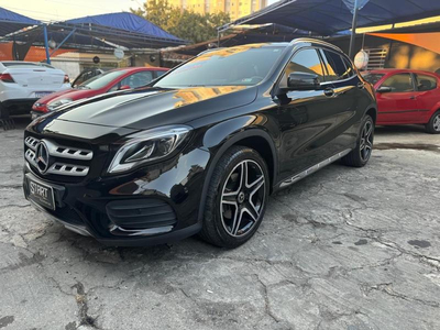 Mercedes-Benz D 250 Mercedes-Benz GLA 250 Sport